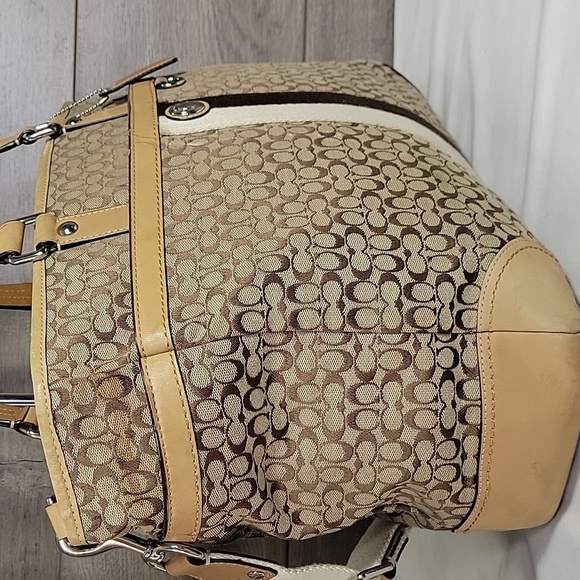 Vintage Coach Signature Canvas/Leather Crossbody Diaper Bag - Picture 3 of 16